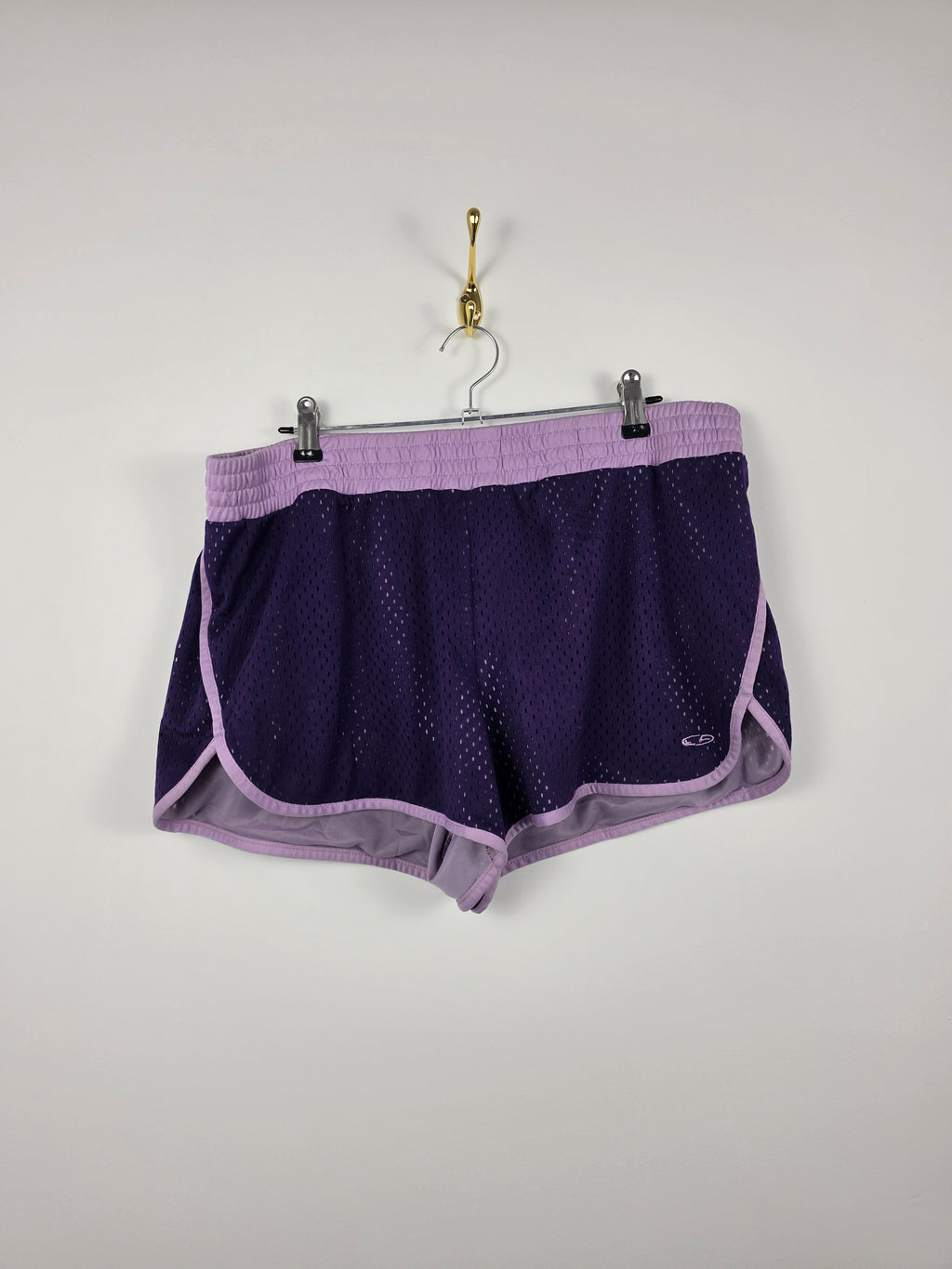 Pantalón Corto Champion Mesh - Talla XL - Morado y Lavanda - Estilo Deportivo - Grado A