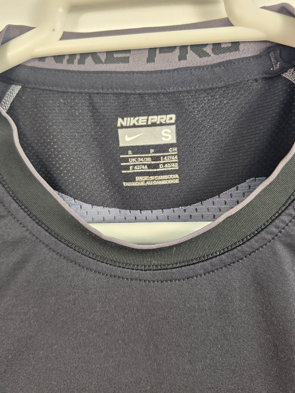 Camiseta Técnica Nike Pro "Virgin Active" Negra - Talla S (47x66) - Grado B