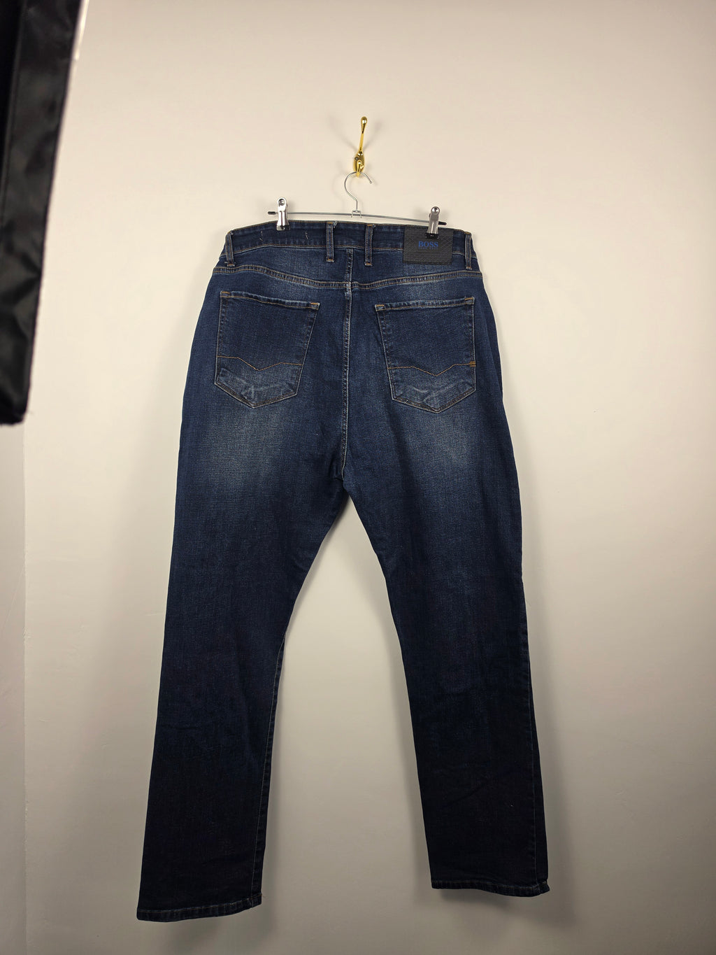 Vaqueros Hugo Boss Acid Wash - Talla 48/50 (W38) - Azul Nieve - Grado A