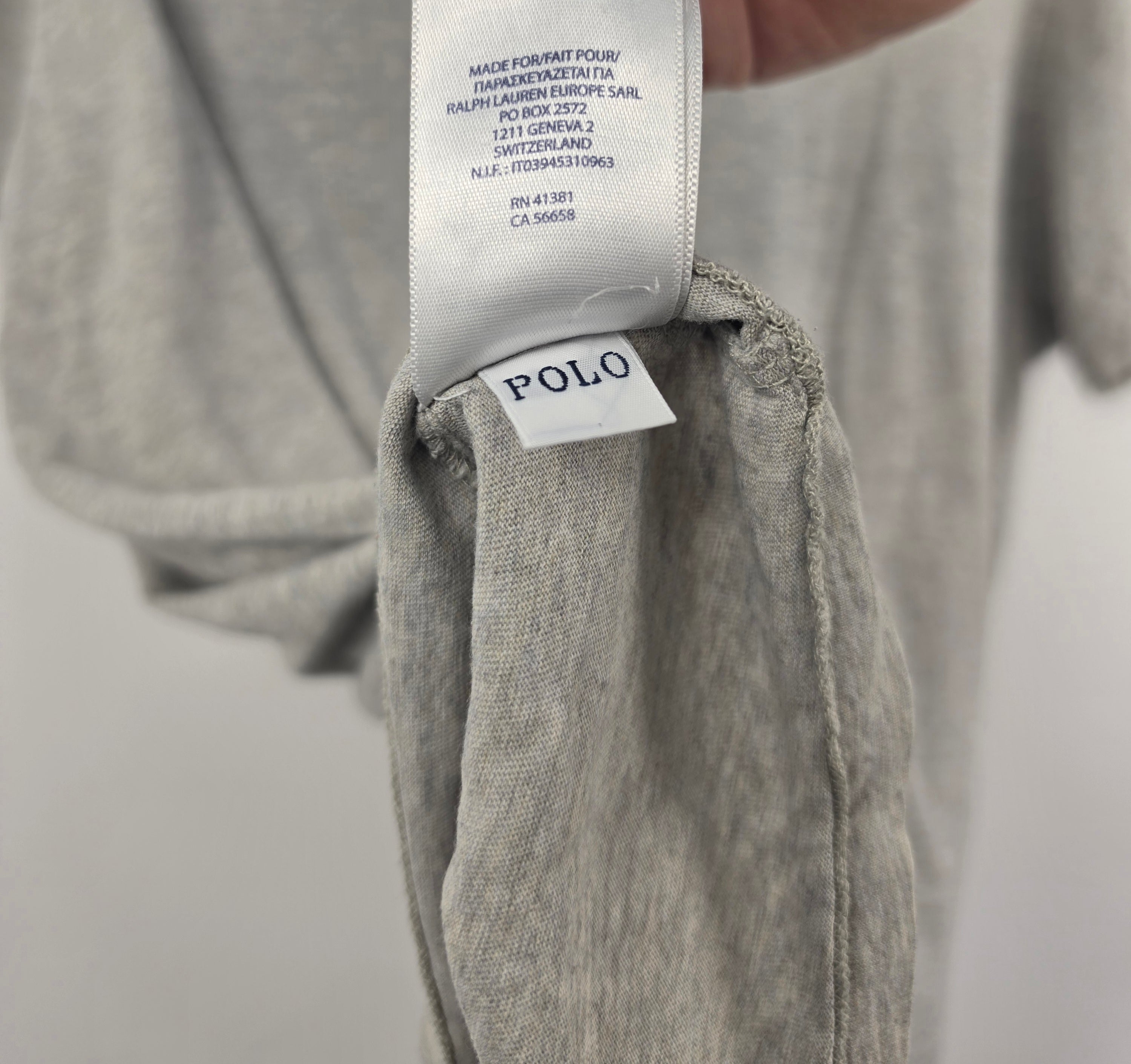 Camiseta Polo Ralph Lauren Gris - Cuello Pico - Talla M Mujer - Muy Buen Estado