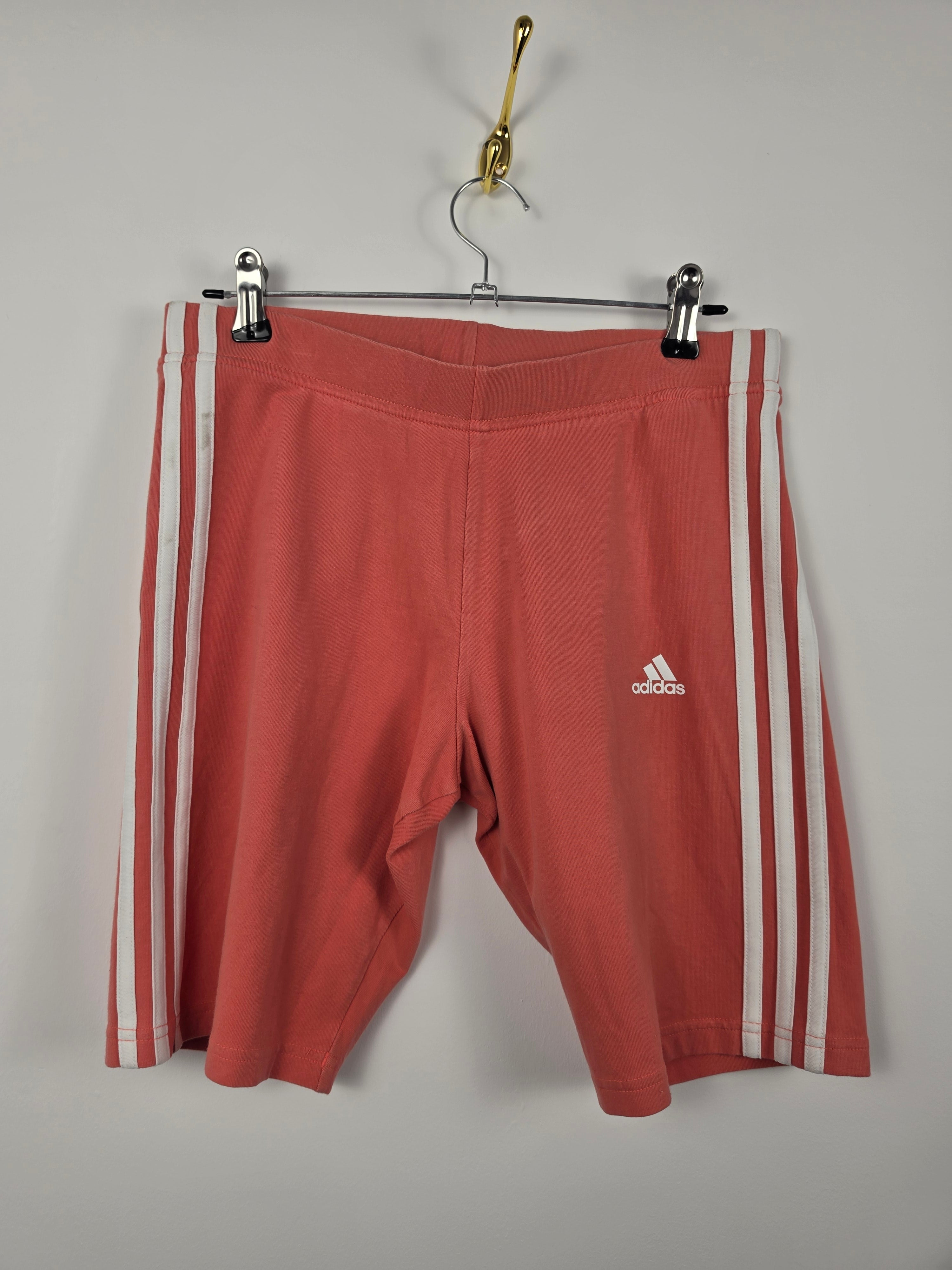 Pantalón Corto Adidas Sport - Talla M - Color Salmón/Coral - Grado B