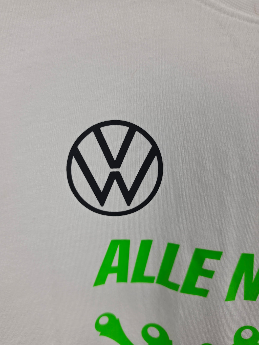 Camiseta Nike VfL Wolfsburgo Pokalsieger 2022 - Talla XL (58x73) - Edición Especial