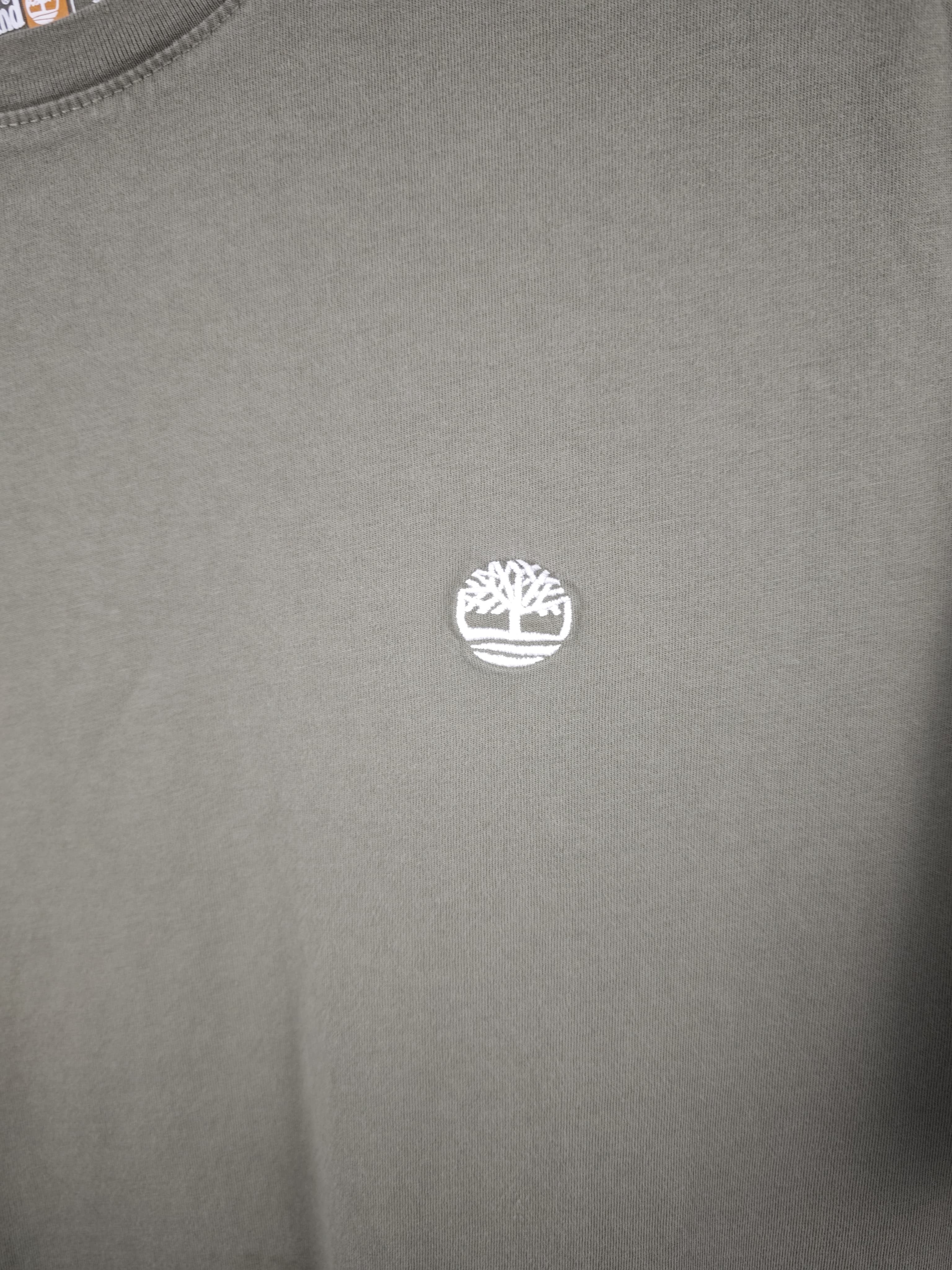 Camiseta Timberland Verde Caqui con Logotipo del Árbol Bordado - Talla XXL