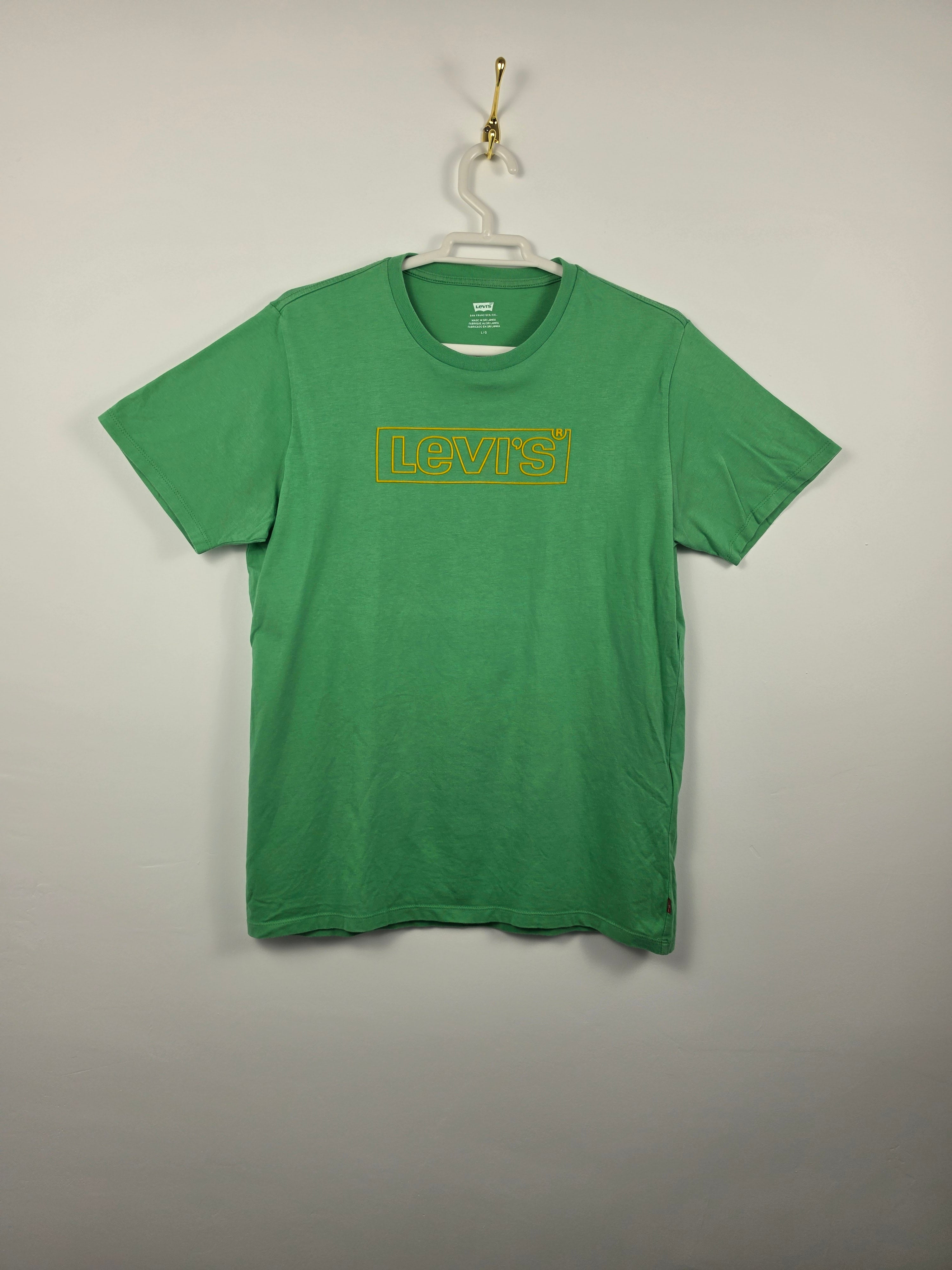 Camiseta Levi's Verde - Talla L - Logo Perfilado Dorado - Grado A