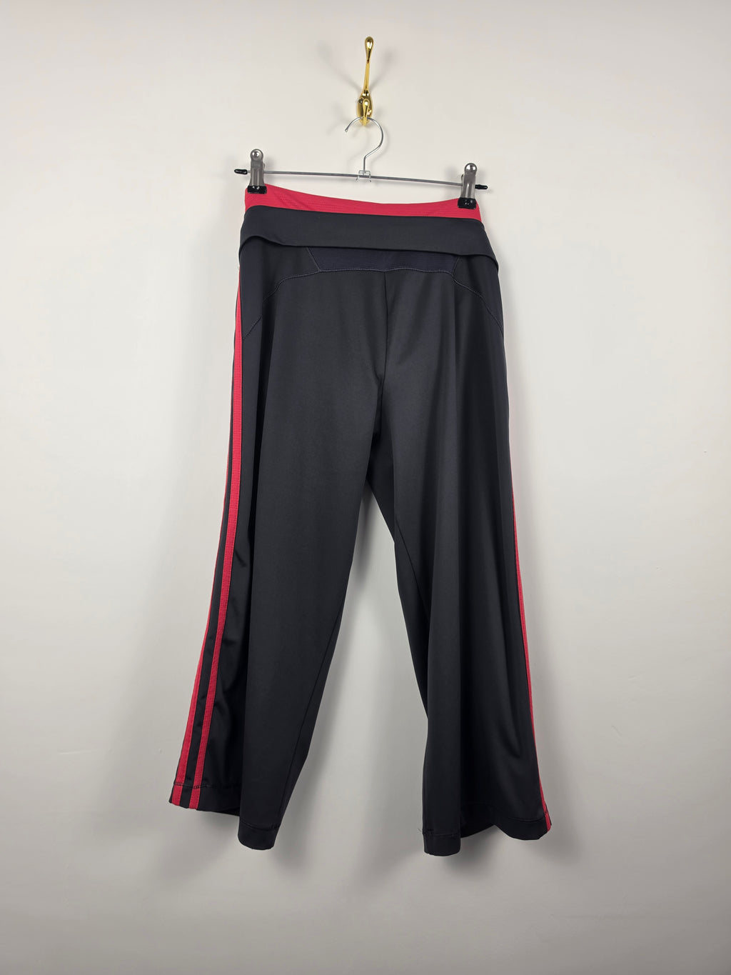 Pantalón Adidas Climacool Deportivo - Talla M  - Negro y Rojo - Grado A