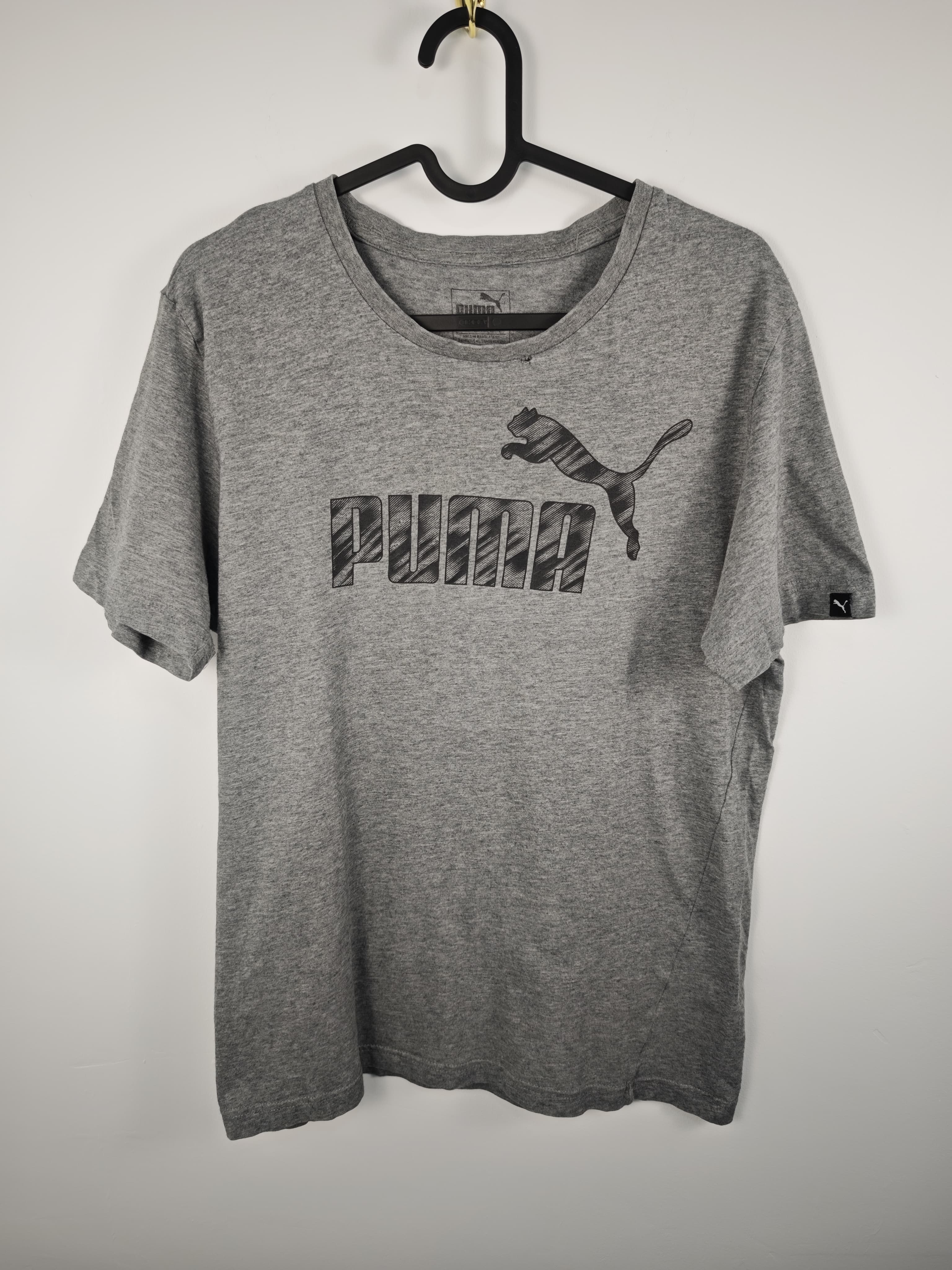 Camiseta Puma Clásica Gris Jaspeada con Logotipo Texturizado - Talla S