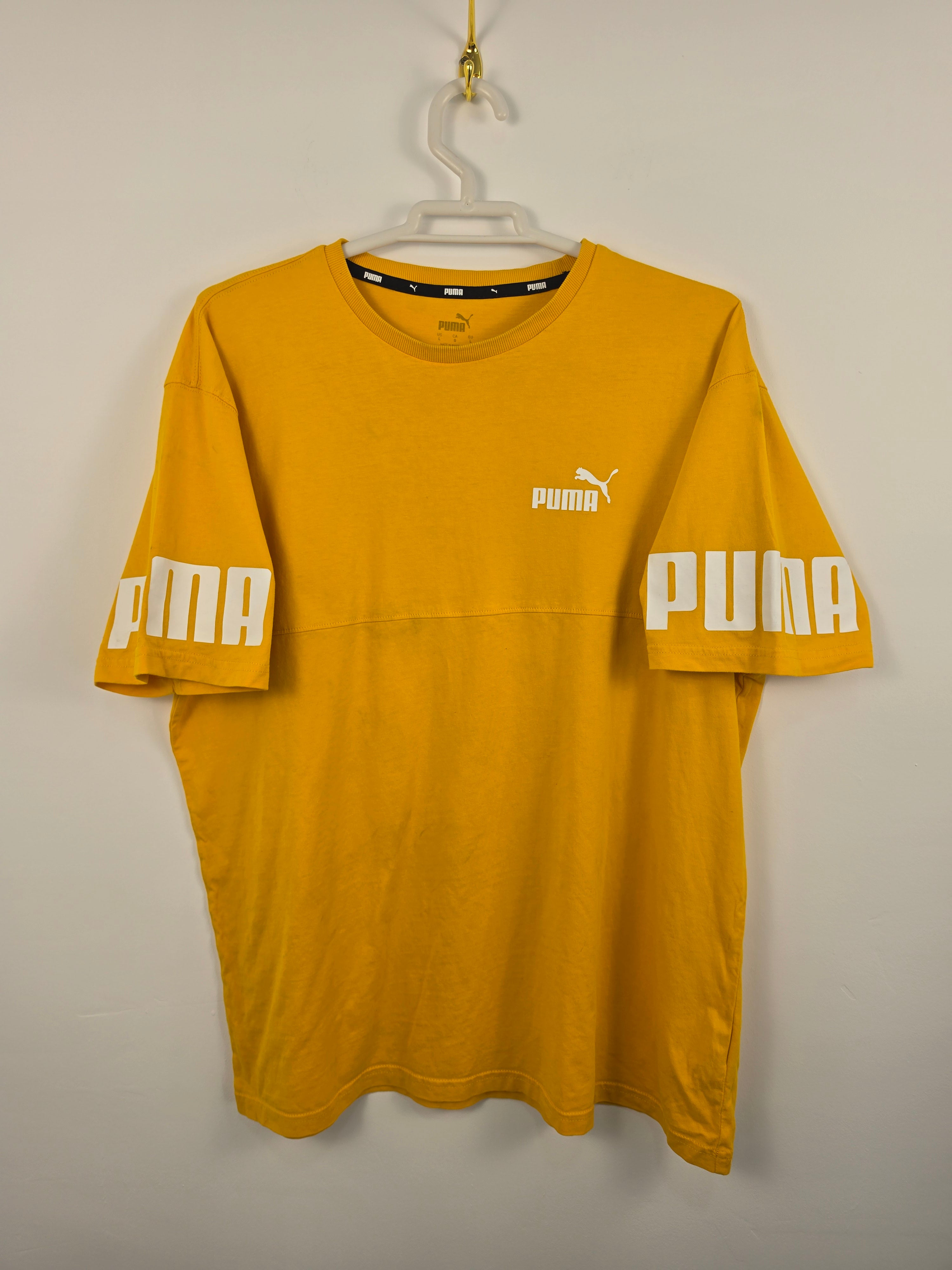 Camiseta Puma Vintage Amarilla - Logo en Mangas - Talla L - Buen Estado