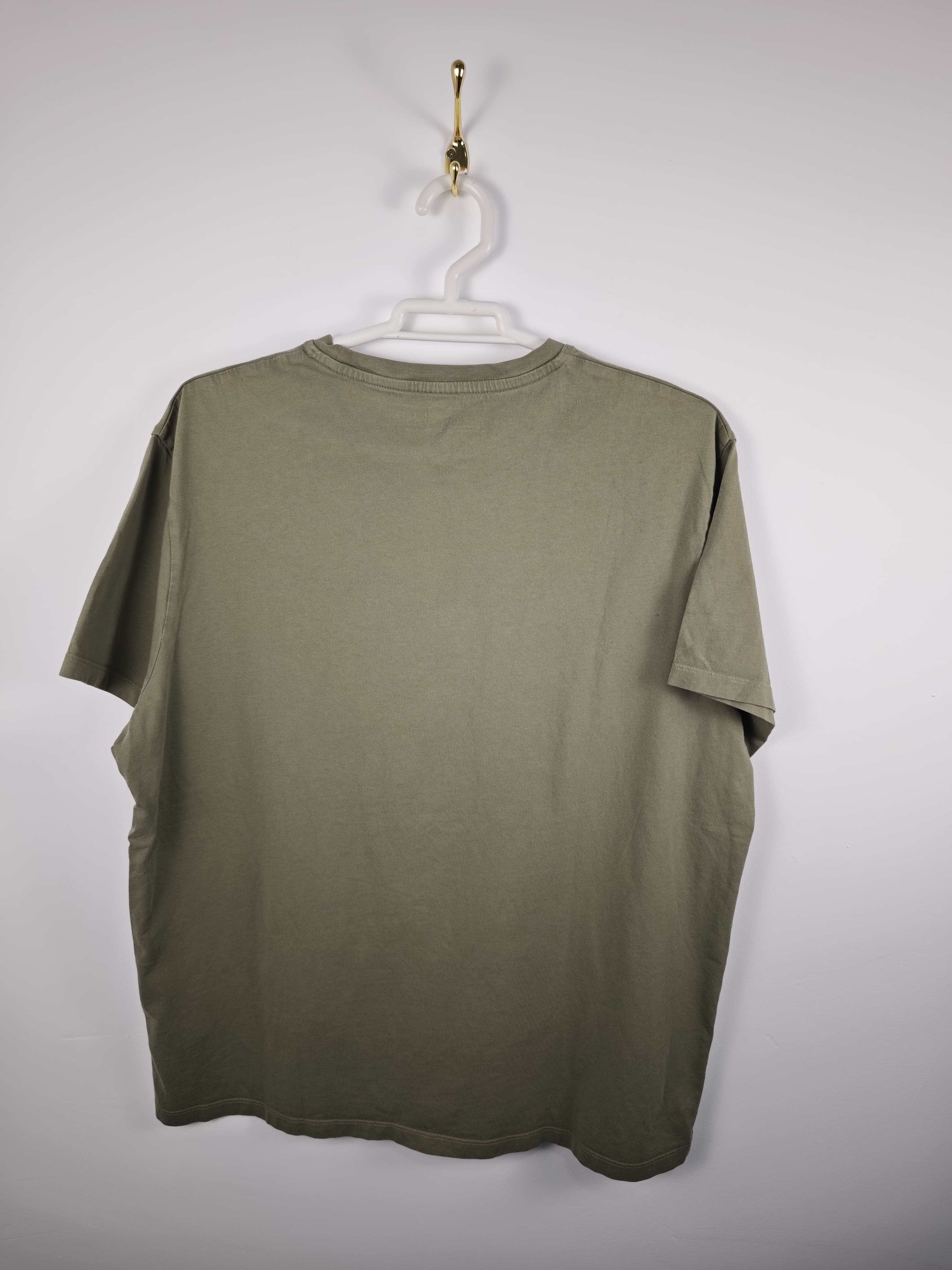 Camiseta Timberland Verde Caqui con Logotipo del Árbol Bordado - Talla XXL