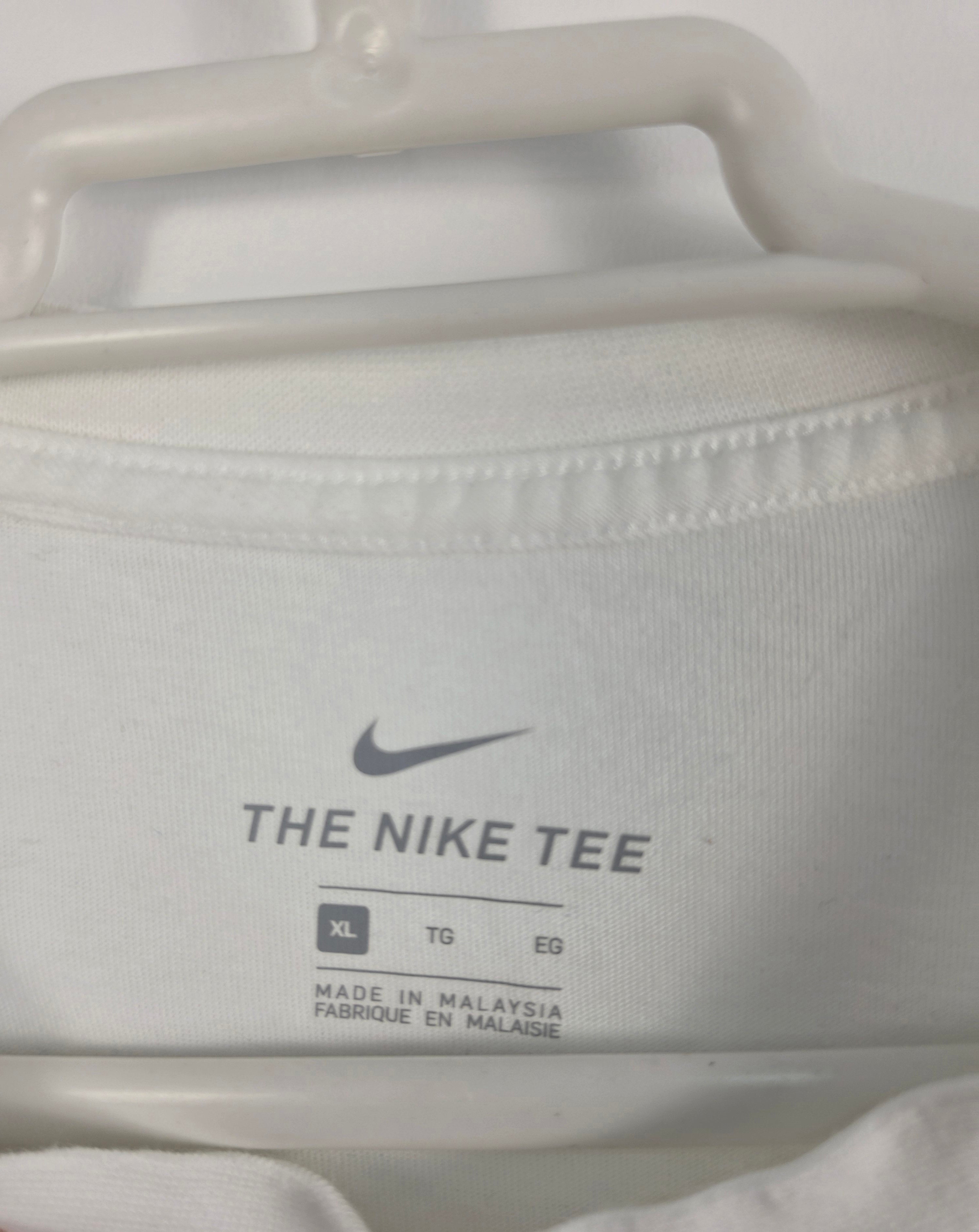 Camiseta Nike VfL Wolfsburgo Pokalsieger 2022 - Talla XL (58x73) - Edición Especial