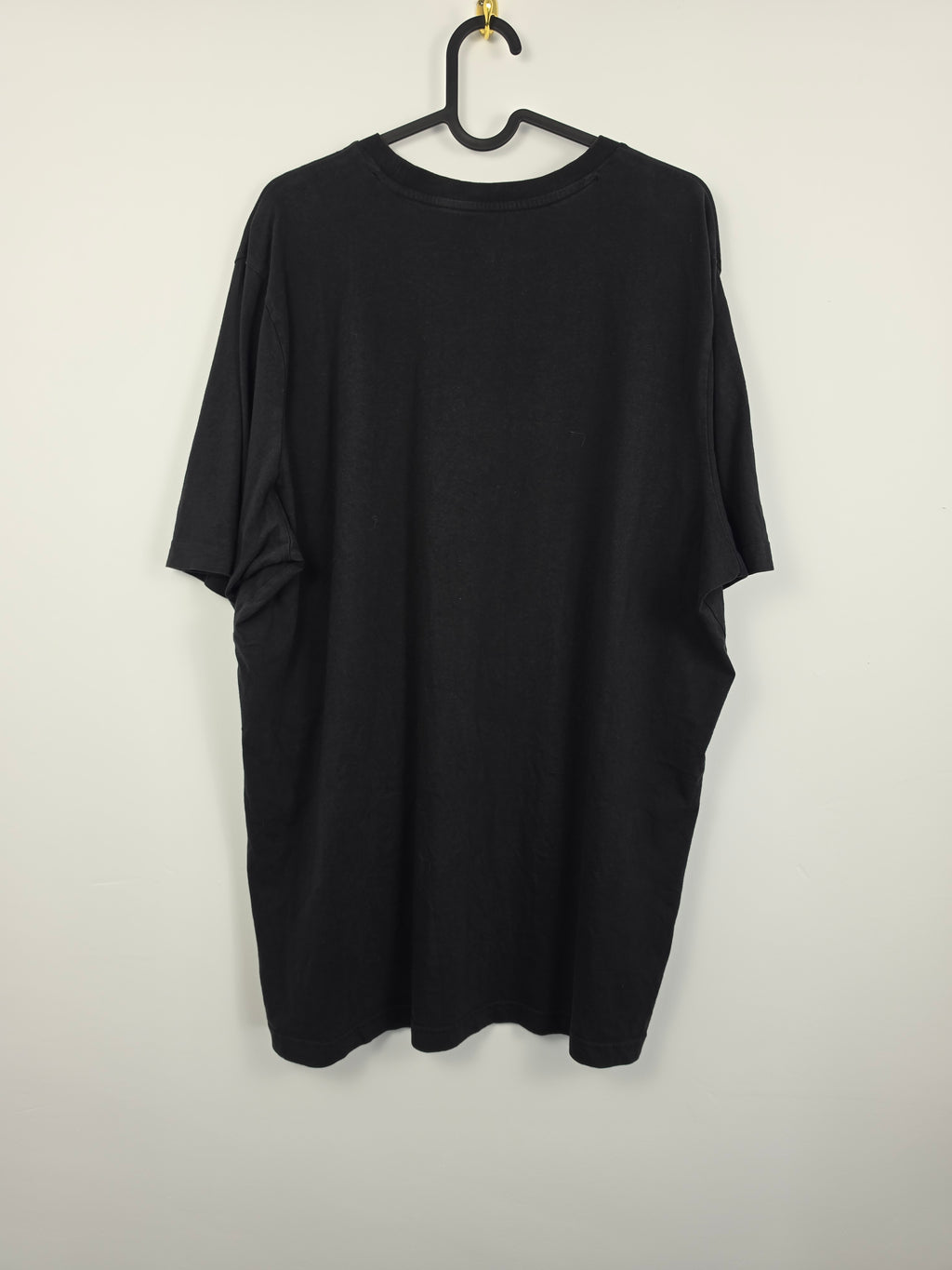 Camiseta Adidas Dubai Edition - Talla XL - Negra - Grado A - Estilo Urbano