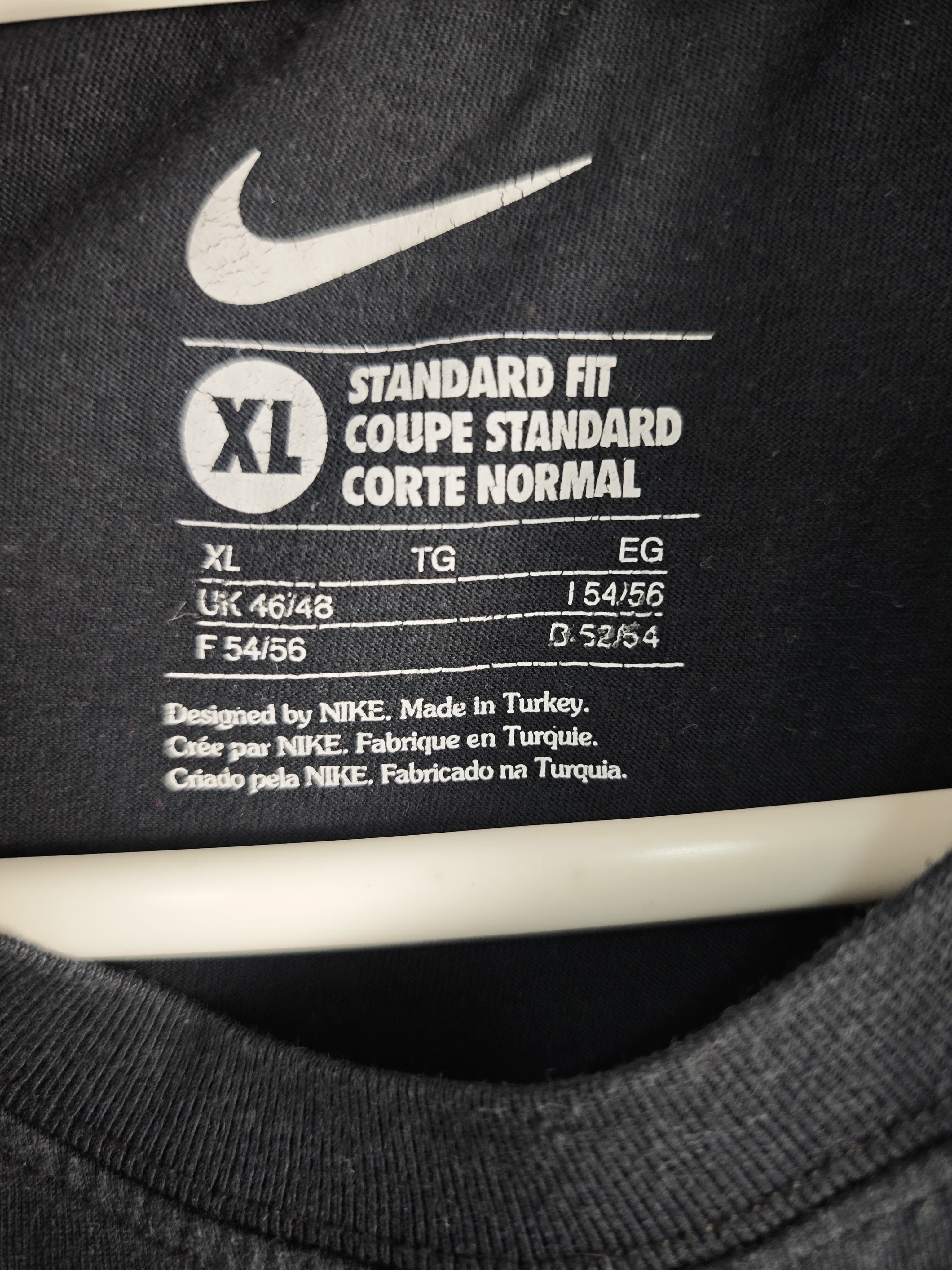Camiseta de Tirantes Nike Air Negra con Logotipo Degradado Texturizado - Talla XL