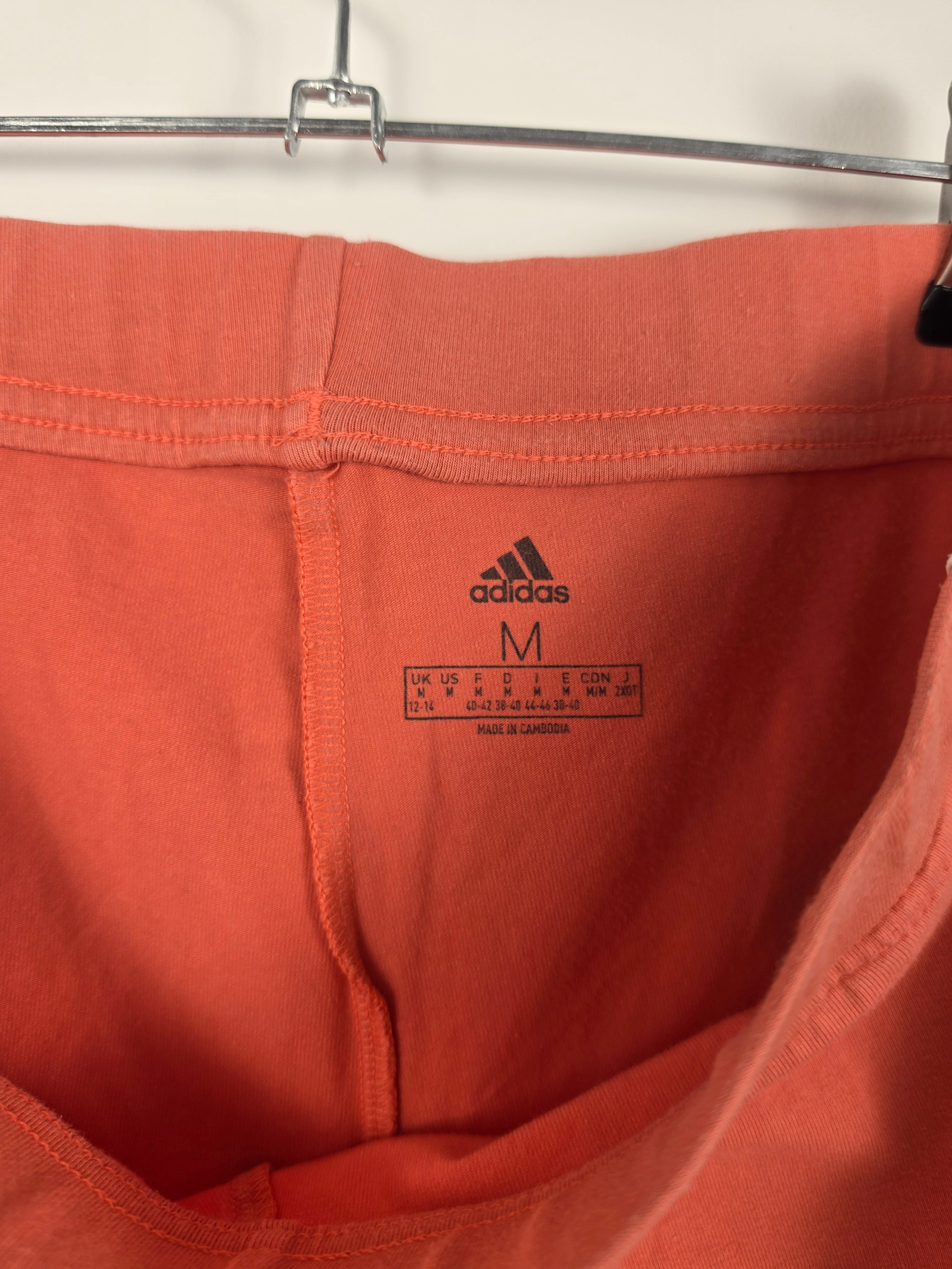 Pantalón Corto Adidas Sport - Talla M - Color Salmón/Coral - Grado B