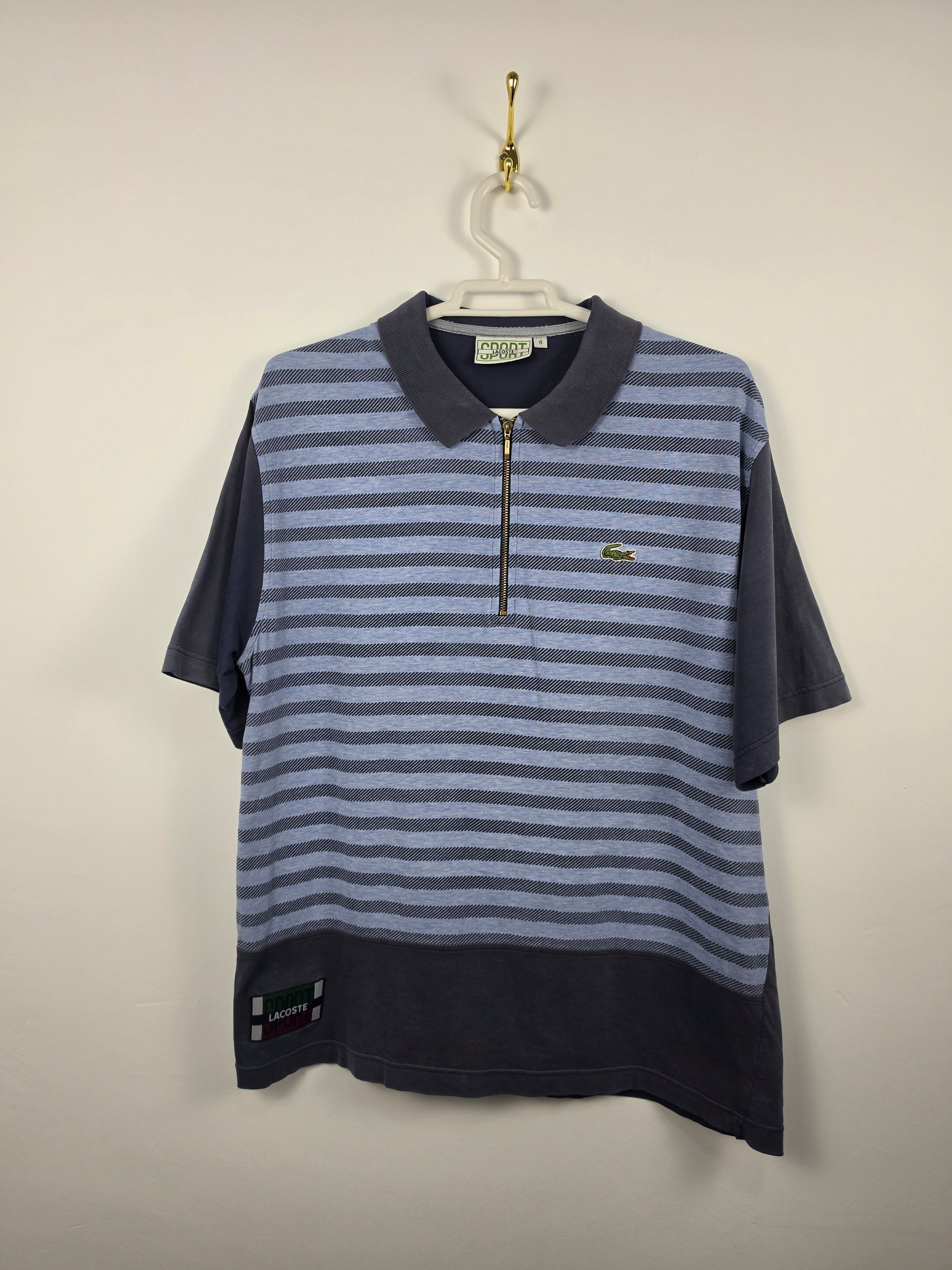 Polo Lacoste Sport Vintage con Cremallera a Rayas - Talla 4 (M/L) - Grado A (57x70)