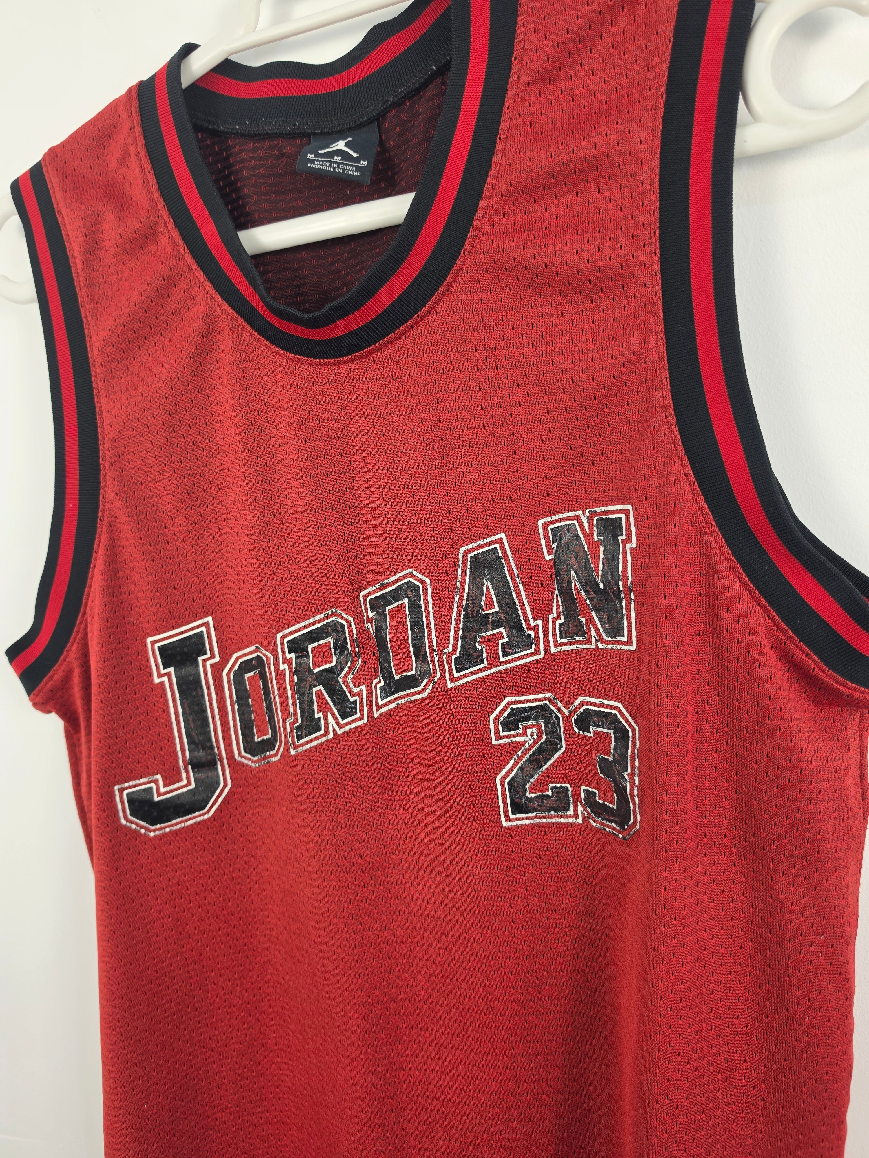 Camiseta Baloncesto Jordan 23 Roja - Verano 2015 - Talla M (50x70) - Grado B