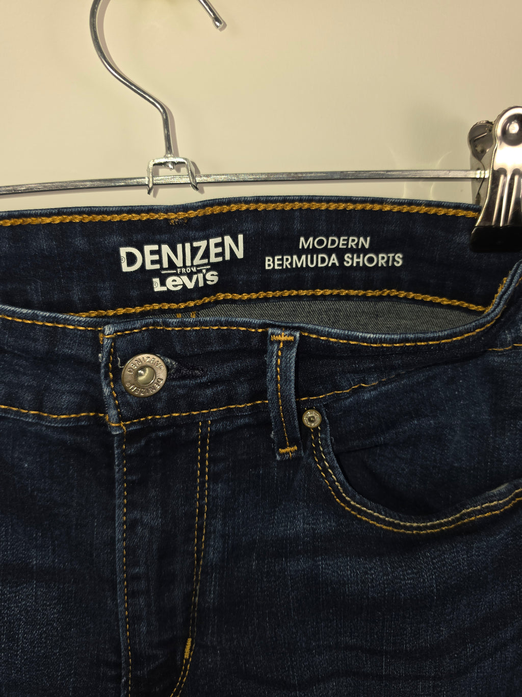 Bermudas Vaqueras Denizen by Levi’s - Modern Slim - Talla W30 (10) - Azul Oscuro - Grado A
