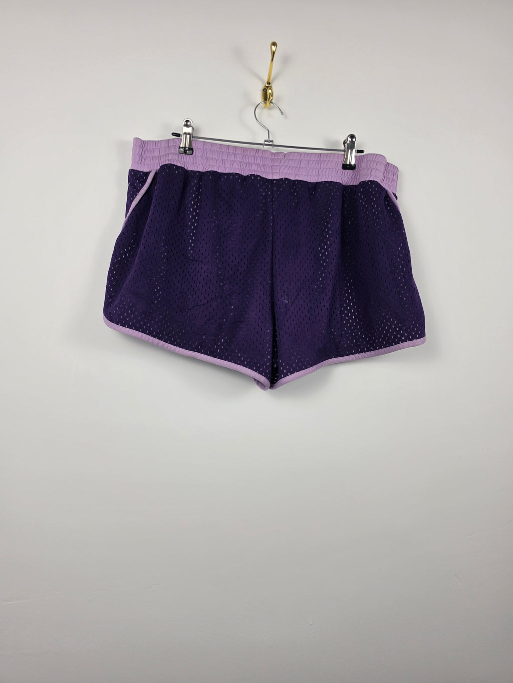 Pantalón Corto Champion Mesh - Talla XL - Morado y Lavanda - Estilo Deportivo - Grado A