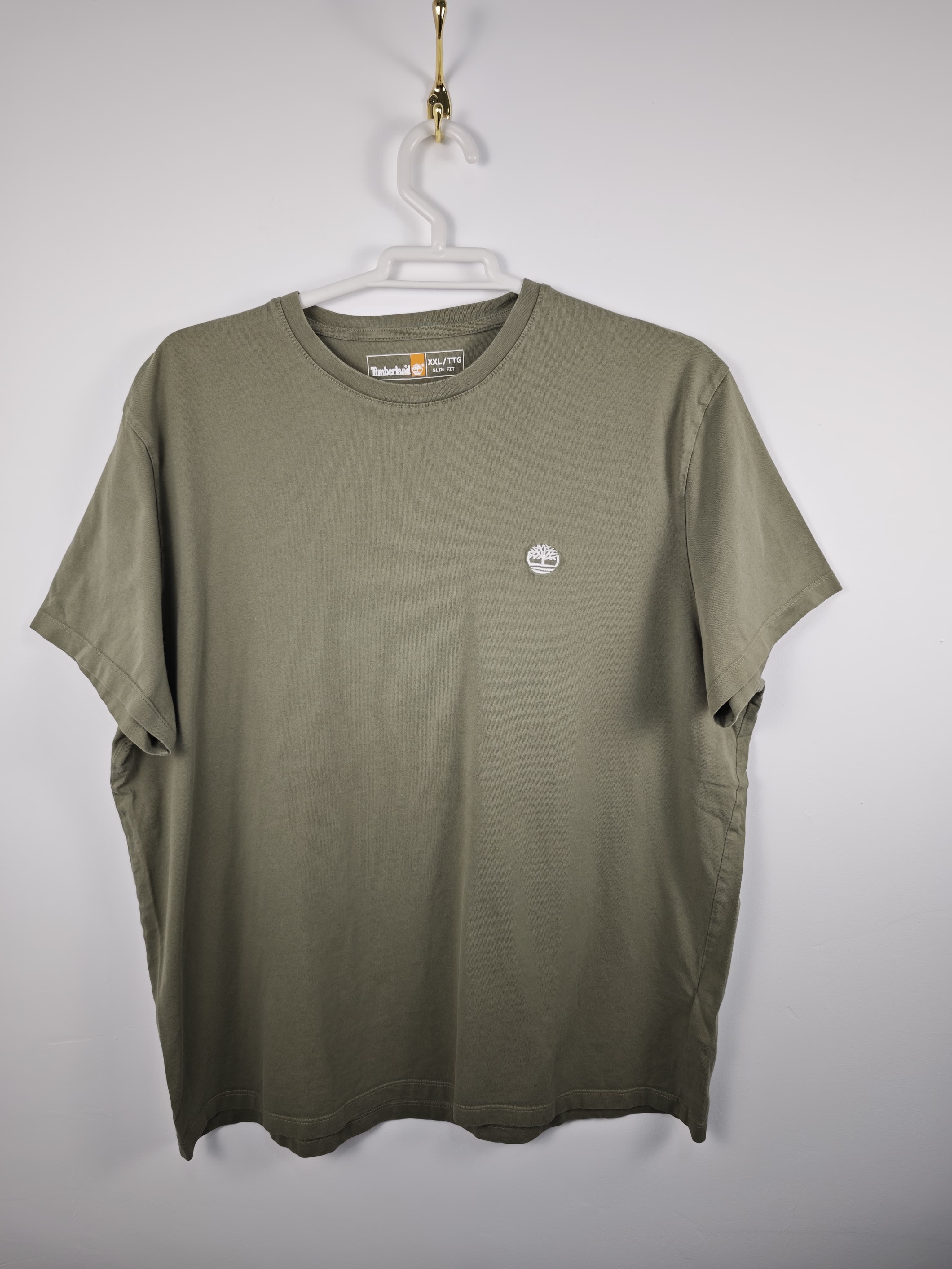 Camiseta Timberland Verde Caqui con Logotipo del Árbol Bordado - Talla XXL