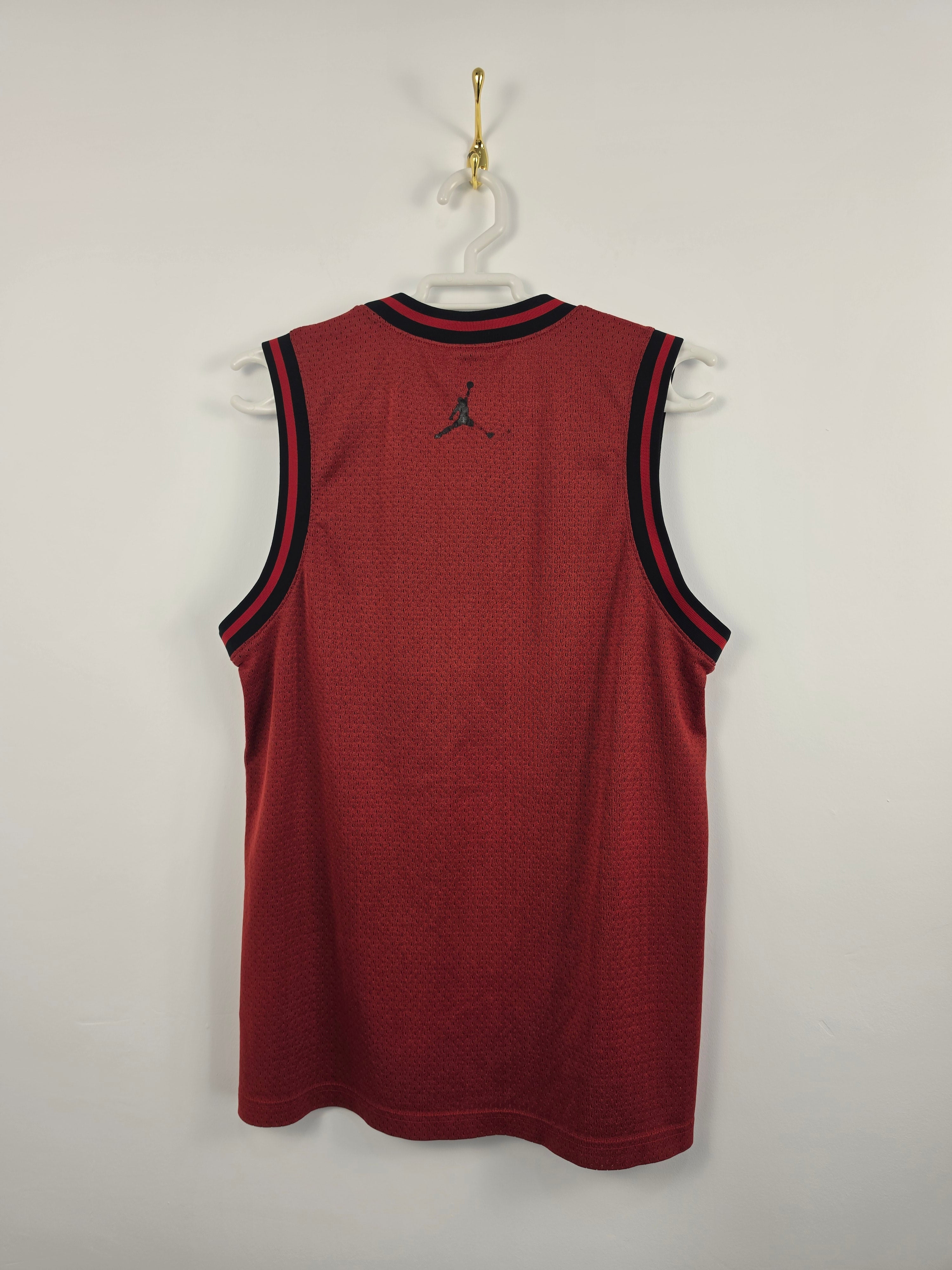 Camiseta Baloncesto Jordan 23 Roja - Verano 2015 - Talla M (50x70) - Grado B